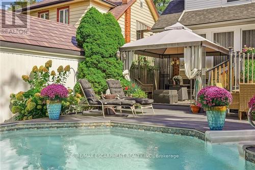 228 Sherman Avenue S, Hamilton, ON 