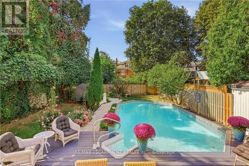 228 Sherman Avenue S, Hamilton, ON 