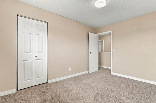 110 Westgrove Way, Winnipeg, MB 