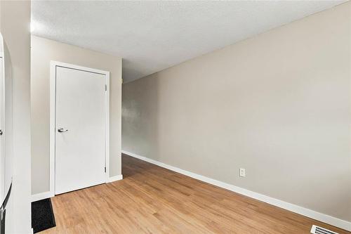 110 Westgrove Way, Winnipeg, MB 