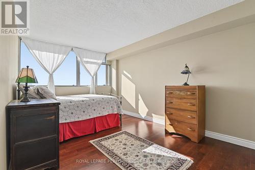 2006 - 530 Laurier Avenue W, Ottawa, ON 