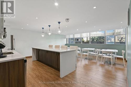 2006 - 530 Laurier Avenue W, Ottawa, ON 