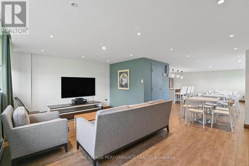 2006 - 530 Laurier Avenue W, Ottawa, ON 