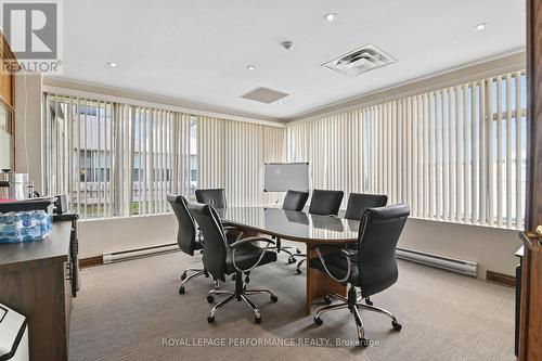 2006 - 530 Laurier Avenue W, Ottawa, ON 