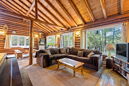 Living Room - 84 Ch. Des Castors, Morin-Heights, QC 