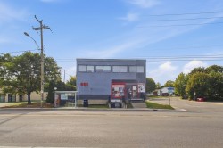 665 Boul. St-Joseph Gatineau (Hull), QC J8Y 4B3