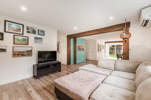 Living Room - 112 Rue Des Tilleuls, Saint-Pie, QC 