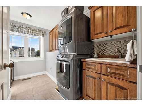 77 Crawford, Moncton, NB 