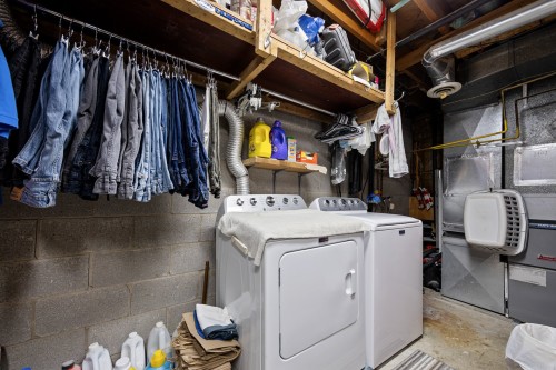 Salle de lavage - 78 Rue Billette, Salaberry-De-Valleyfield, QC 