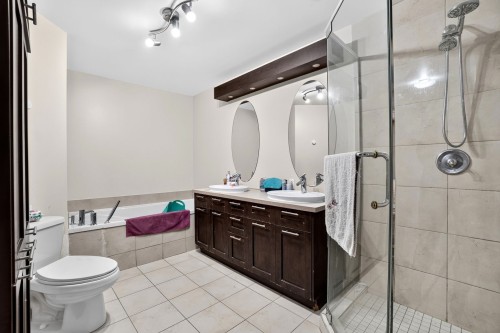 Salle de bains - 501-1720 Rue Mcnamara, Laval (Chomedey), QC 