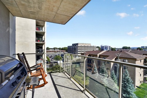 Balcon - 501-1720 Rue Mcnamara, Laval (Chomedey), QC 