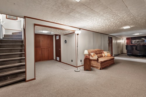 Salle familiale - 559 Rue Gaspé, Longueuil (Greenfield Park), QC 