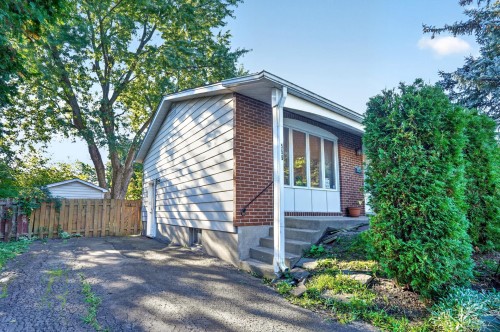 Façade - 559 Rue Gaspé, Longueuil (Greenfield Park), QC 
