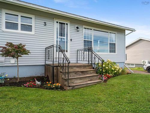3 Gilroy Street, Springhill, NS 