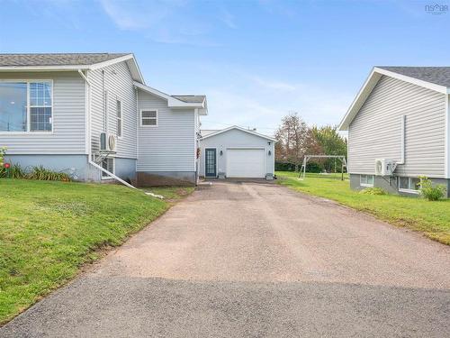 3 Gilroy Street, Springhill, NS 