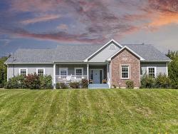 71 Valerie Court Windsor Junction, NS B2T 1Y7