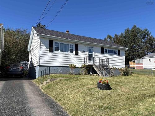 38 Young Avenue, North Sydney, NS 