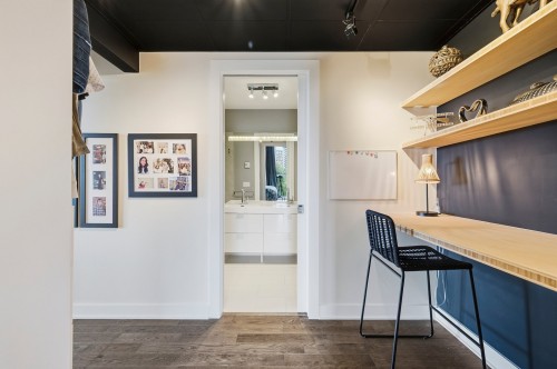 Bureau - 503-4001 Rue Elsa-Triolet, Laval (Chomedey), QC 