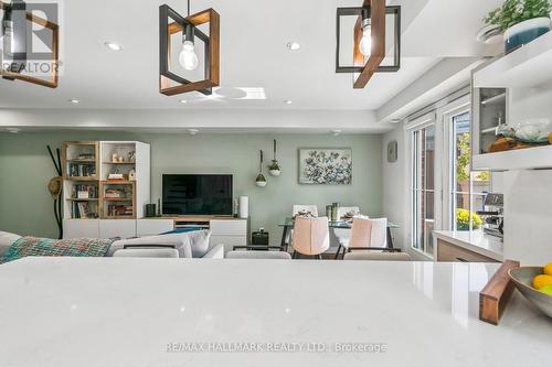 5 - 19 Hays Boulevard, Oakville, ON 
