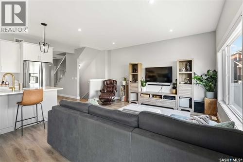 358 Stilling Manor, Saskatoon, SK 
