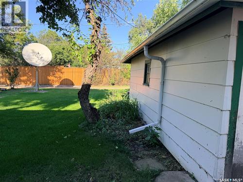 121 Empire Road, Assiniboia, SK 