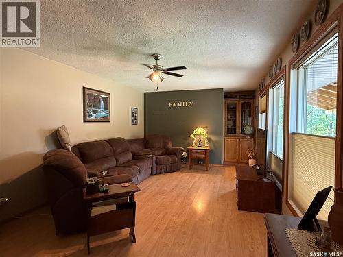 912 Railway Avenue, Loon Lake, SK 