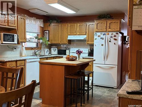 912 Railway Avenue, Loon Lake, SK 