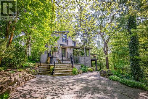 1273 Queen Victoria Avenue, Mississauga, ON 