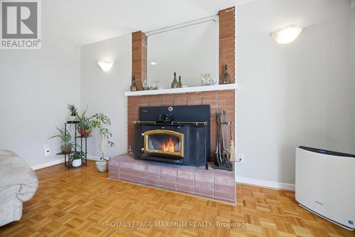255 John Street, Toronto, ON 