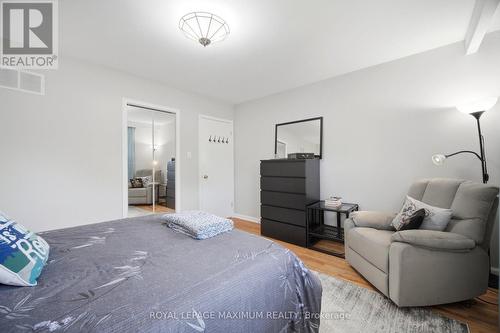 255 John Street, Toronto, ON 