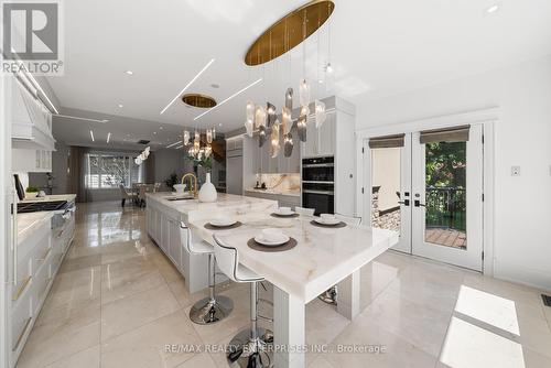 3168 Lakeshore Road W, Oakville, ON 