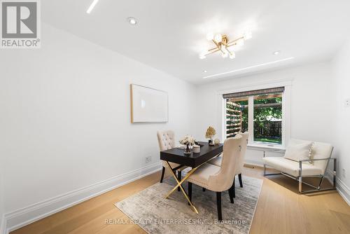3168 Lakeshore Road W, Oakville, ON 