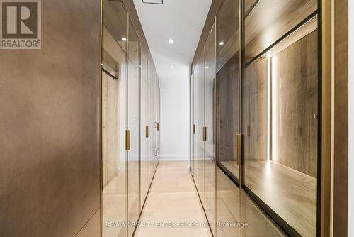 3168 Lakeshore Road W, Oakville, ON 