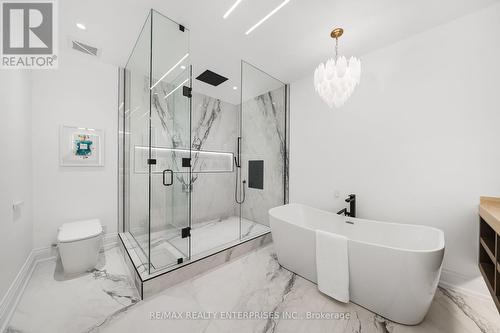 3168 Lakeshore Road W, Oakville, ON 