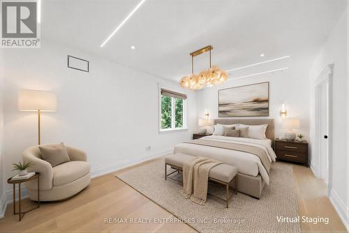 3168 Lakeshore Road W, Oakville, ON 