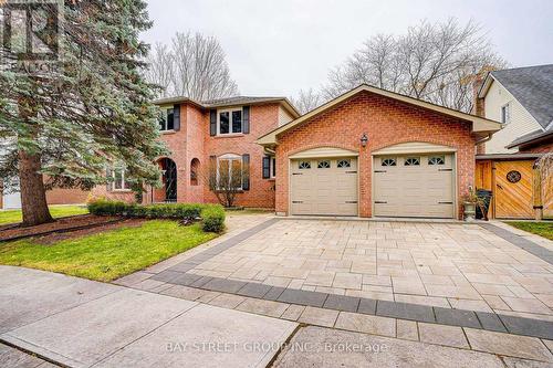 220 ARICHAT ROAD , Oakville, Ontario L6J 6A7 2