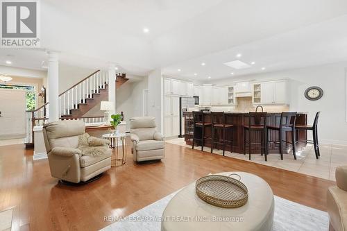 4 Summit Drive, Hamilton, ON 