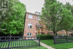 495 MEARNS AVENUE Clarington, ON L1C 5M5