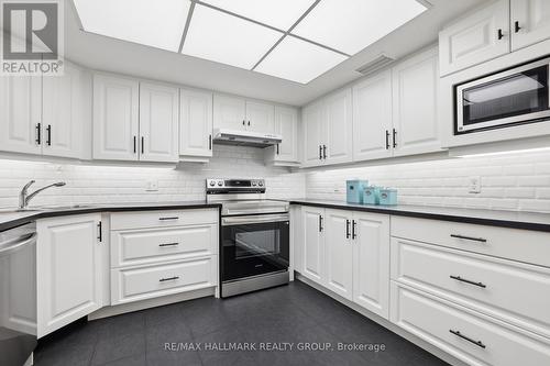 Bright Kitchen - Plenty of Storage & Counter Space - 75A - 263 Botanica Private, Ottawa, ON 