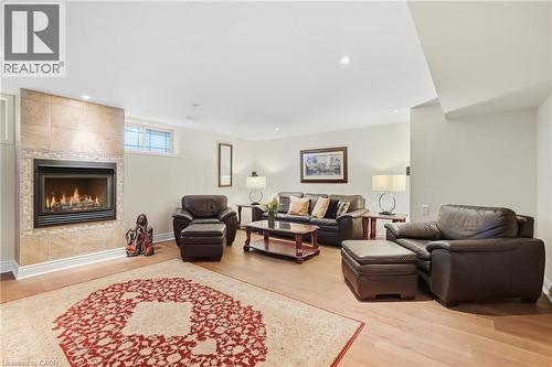4 Summit Drive, Waterdown, ON 