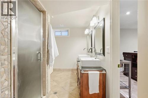 4 Summit Drive, Waterdown, ON 