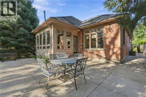4 Summit Drive, Waterdown, ON 
