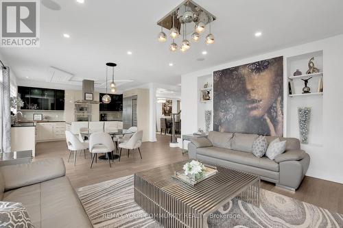 130 Santa Amato Crescent, Vaughan, ON 