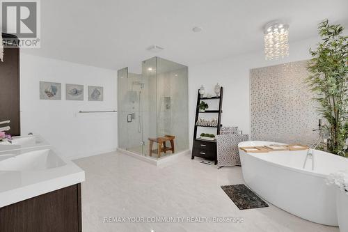 130 Santa Amato Crescent, Vaughan, ON 