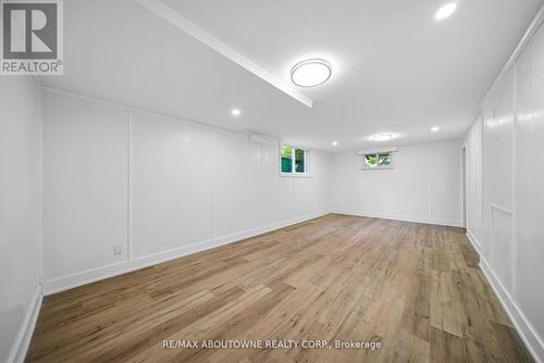 2066 Rebecca Street, Oakville, ON 