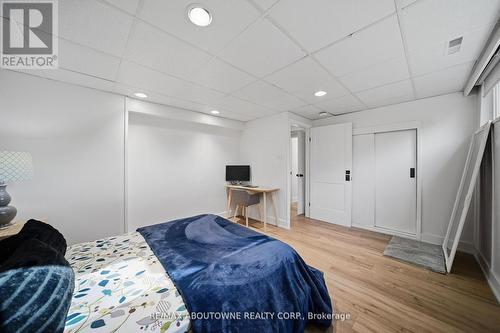 2066 Rebecca Street, Oakville, ON 
