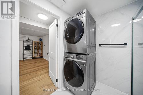 2066 Rebecca Street, Oakville, ON 