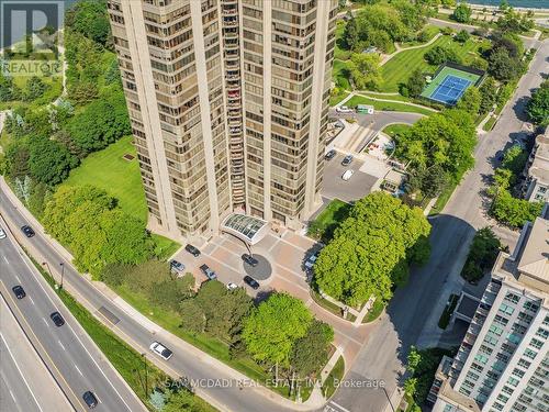 1605 - 2045 Lake Shore Boulevard W, Toronto, ON 