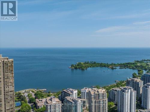 1605 - 2045 Lake Shore Boulevard W, Toronto, ON 