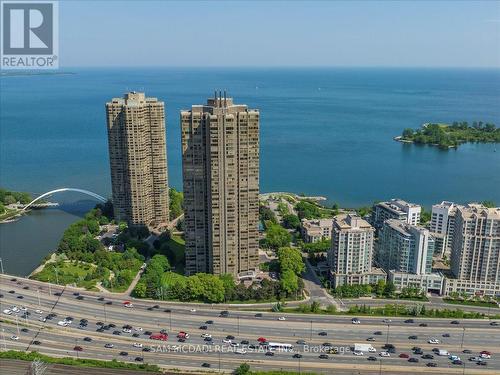 1605 - 2045 Lake Shore Boulevard W, Toronto, ON 